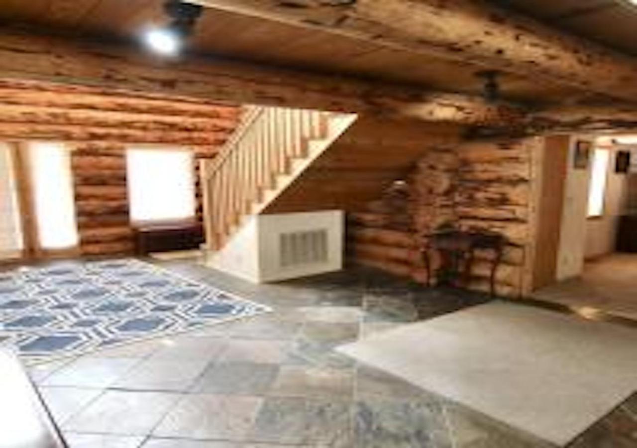 Log Haven In Blanding Vila Exterior foto