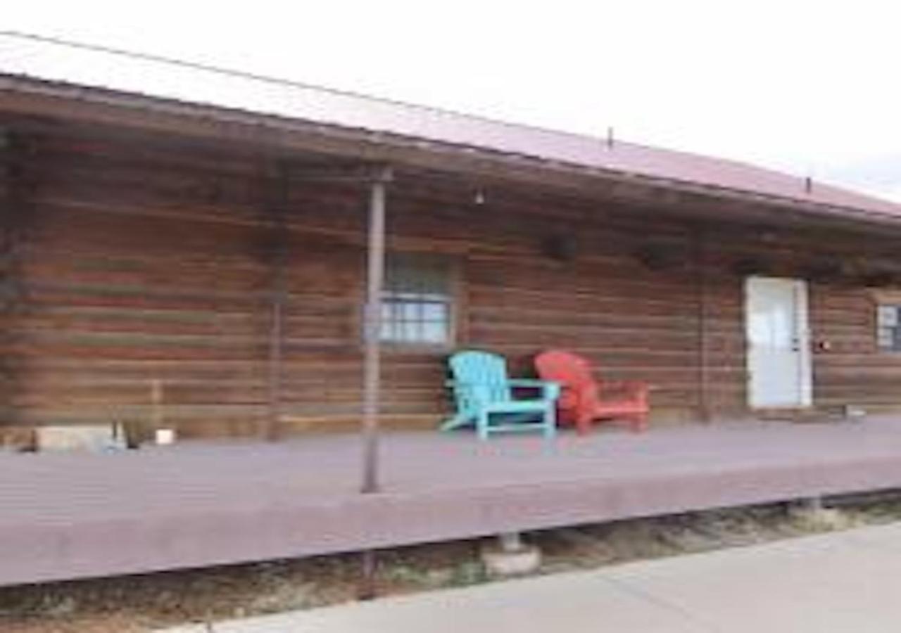 Log Haven In Blanding Vila Exterior foto